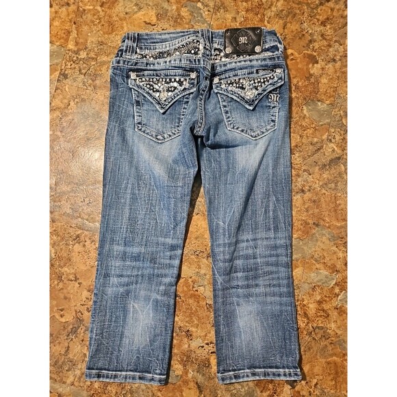 Miss Me Cuffed Capri Size 26 Embezzled Y2K Denim  ‎ Inseam 20"  (J1) - Picture 8 of 10